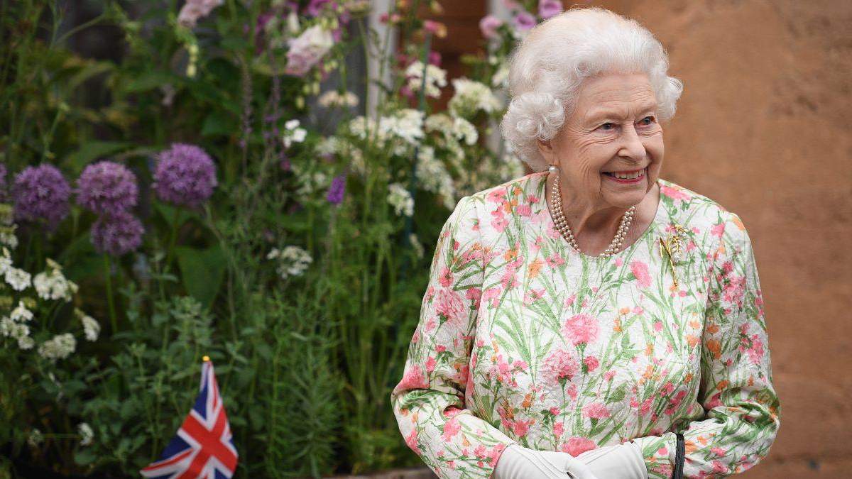 Елизавета II празднует официальный день рождения торжественный парад