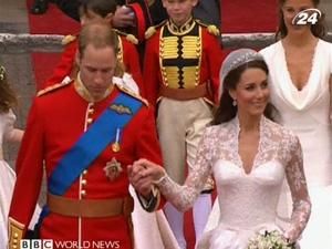Сьогодні принц Вільям та Кейт Міддлтон стали чоловіком та дружиною