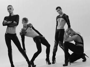 Украинские парни на каблуках покорили YouTube Украинские парни на каблуках покорили YouTube