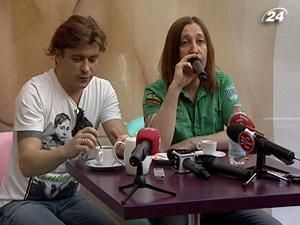 "Би-2" привезли в Киев "Оптимиста" "Би-2" привезли в Киев "Оптимиста"