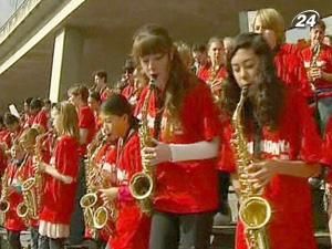 Близько тисячі саксофоністів встановили рекорд в Австралії Близько тисячі саксофоністів встановили рекорд в Австралії