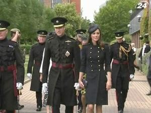 Герцог и герцогиня Кембриджские отметили День Вооруженных сил в Великобритании Герцог и герцогиня Кембриджские отметили День Вооруженных сил в Великобритании