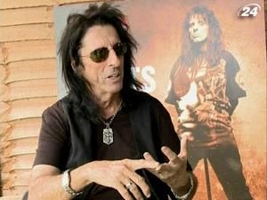 Еліс Купер знову шукав диваків для свого шоу Еліс Купер знову шукав диваків для свого шоу