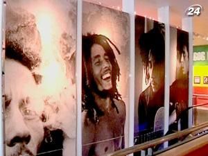 У Лос-Анджелесі запрацювала виставка, присвячена Бобу Марлі У Лос-Анджелесі запрацювала виставка, присвячена Бобу Марлі