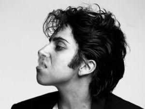 Леді Гага стала чоловіком Леді Гага стала чоловіком