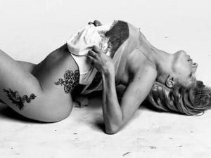 Леді Гага у новому кліпі знялась без трусів Леді Гага у новому кліпі знялась без трусів