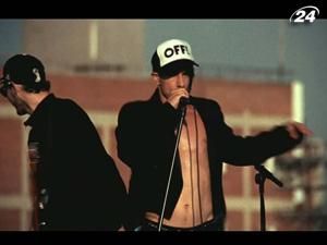 Новый альбом Red Hot Chili Peppers "I'm With You" - № 1 в Британии Новый альбом Red Hot Chili Peppers "I'm With You" - № 1 в Британии