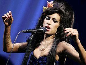 До смерті Емі Вайнхауз розтринькала майже 8 мільйонів фунтів стерлінгів До смерті Емі Вайнхауз розтринькала майже 8 мільйонів фунтів стерлінгів