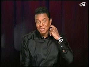 Брат Джексона готов к суду над вероятным убийцей Майкла Брат Джексона готов к суду над вероятным убийцей Майкла