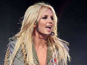 Клип Бритни Спирс запретили в Великобритании Клип Бритни Спирс запретили в Великобритании