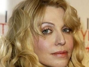 Кортні Лав збирається написати відверту біографію Кортні Лав збирається написати відверту біографію