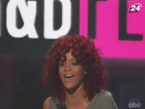 В детстве Рианна была настоящей хулиганкой В детстве Рианна была настоящей хулиганкой