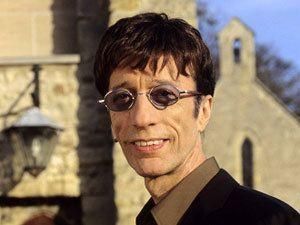 У участника группы "Bee Gees" обнаружили рак печени У участника группы "Bee Gees" обнаружили рак печени