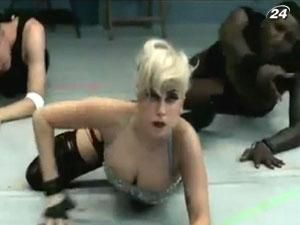 Леди Гага презентует новый видеоклип на хит "Marry the Night" 1 декабря