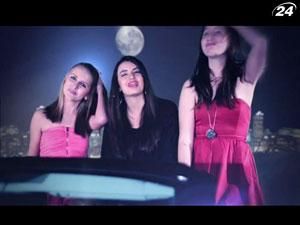 Видео юной певицы Ребекки Блэк с композицией "Friday" возглавило антирейтинг Видео юной певицы Ребекки Блэк с композицией "Friday" возглавило антирейтинг