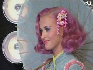 Телеканал MTV назвал Кэти Перри "исполнительницей года" Телеканал MTV назвал Кэти Перри "исполнительницей года"