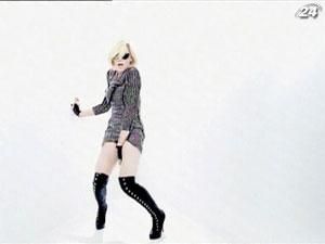 Новый альбом Мадонны получил название "Luv", в него войдет 14 песен