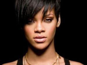 Ріанна побила рекорди цифрових продаж Ріанна побила рекорди цифрових продаж