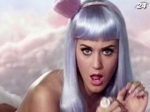 Кэти Перри переживает развод, сосредоточившись над новым альбом Кэти Перри переживает развод, сосредоточившись над новым альбом