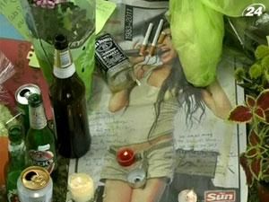 Названі причини смерті Емі Вайнхаус можуть бути анульовані Названі причини смерті Емі Вайнхаус можуть бути анульовані