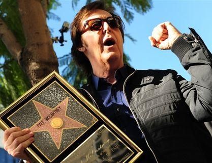 Пол МакКартни получил звезду на Аллее славы Пол МакКартни получил звезду на Аллее славы