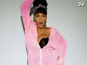 Бейонсе объединяет материнство с записью нового альбома Бейонсе объединяет материнство с записью нового альбома