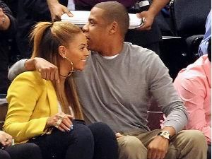 Бейонсе та Джей Зі вперше з'явились разом після народження доньки Бейонсе та Джей Зі вперше з'явились разом після народження доньки