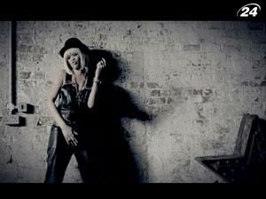 Ріанна працює над новим альбомом, який побачить світ ще у 2012 р. Ріанна працює над новим альбомом, який побачить світ ще у 2012 р.