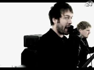 Группа "Kasabian" выступит в Киеве вместе с Red Hot Chili Peppers Группа "Kasabian" выступит в Киеве вместе с Red Hot Chili Peppers