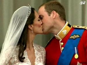 Вільям та Кейт відзначають першу річницю весілля