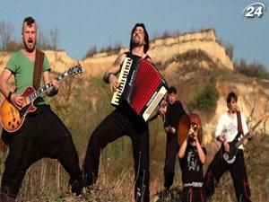 Гурт “Гайдамаки” змінив назву на Kozak System та знімає новий кліп Гурт “Гайдамаки” змінив назву на Kozak System та знімає новий кліп