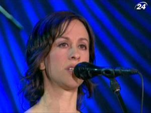 Аланис Мориссетт анонсировала выход 8 студийной пластинки Аланис Мориссетт анонсировала выход 8 студийной пластинки