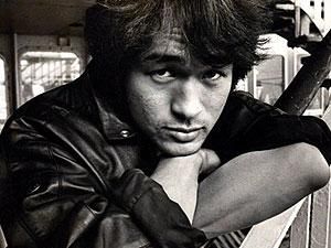 У Санкт-Петербурзі у червні покажуть портрети Віктора Цоя У Санкт-Петербурзі у червні покажуть портрети Віктора Цоя