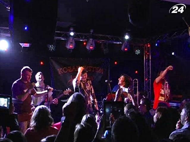 Группа "Гайдамаки" сменила название и вернулась с новым материалом Группа "Гайдамаки" сменила название и вернулась с новым материалом