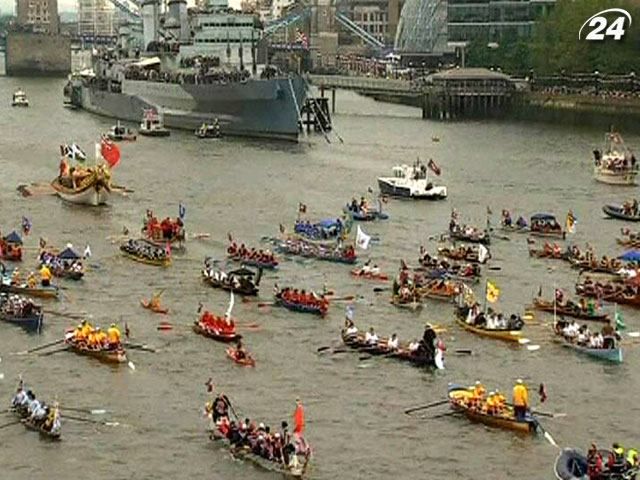 Флотилія Єлизавети II потрапила до Книги рекордів Гіннеса Флотилія Єлизавети II потрапила до Книги рекордів Гіннеса