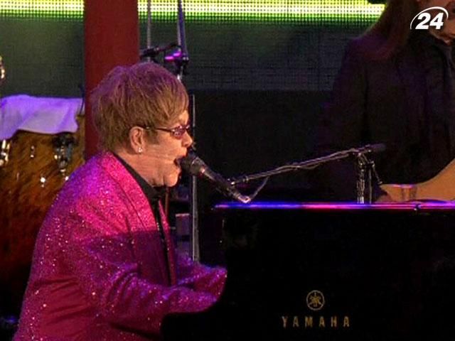 Легенды мировой музыки спели для британской королевы Легенды мировой музыки спели для британской королевы