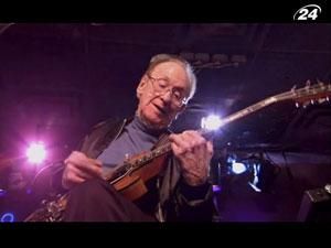 Колекцію гітар та особисті речі Леса Пола оцінили в $5 млн Колекцію гітар та особисті речі Леса Пола оцінили в $5 млн