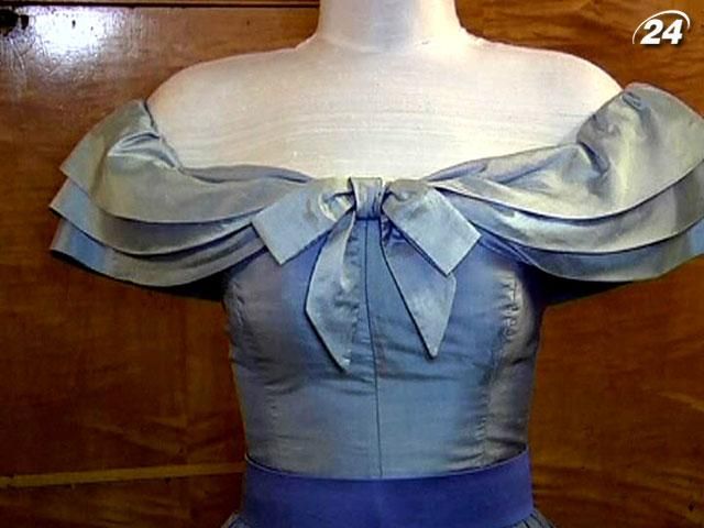 В США открылась выставка платьев принцессы Дианы В США открылась выставка платьев принцессы Дианы