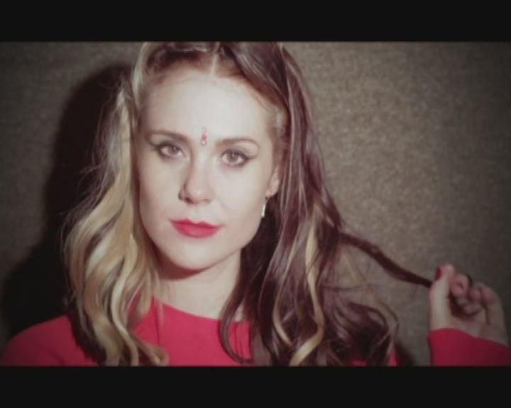 Кейт Неш презентувала кліп на пісню "Under-Estimate The Girl"
