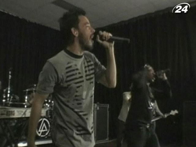 Linkin Park выложил свой новый альбом "Living Things" в интернет Linkin Park выложил свой новый альбом "Living Things" в интернет