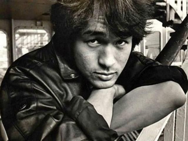 До ювілею Віктора Цоя випустили монети з його зображенням До ювілею Віктора Цоя випустили монети з його зображенням