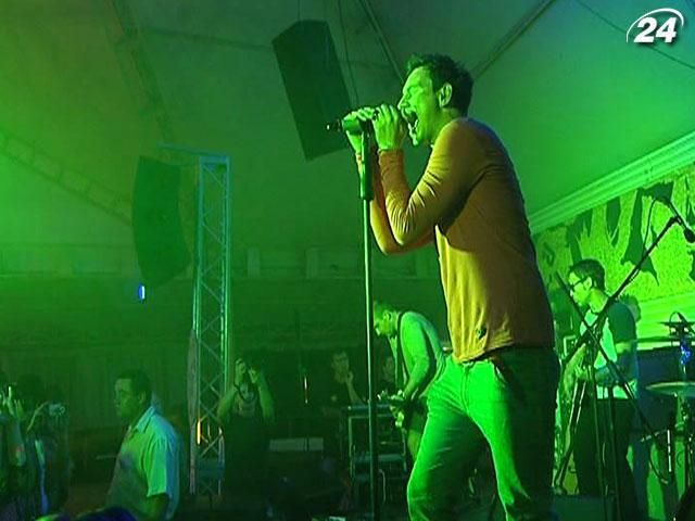 В Киеве стартовала серия пляжных вечеринок от "Люкс ФМ" В Киеве стартовала серия пляжных вечеринок от "Люкс ФМ"