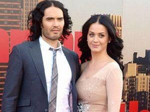 Кэти Перри официально развелась с мужем Кэти Перри официально развелась с мужем