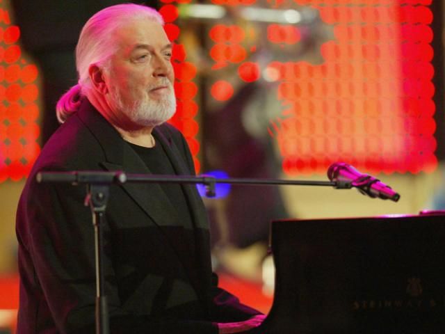 На 72-му році життя помер клавішник Deep Purple Джон Лорд На 72-му році життя помер клавішник Deep Purple Джон Лорд