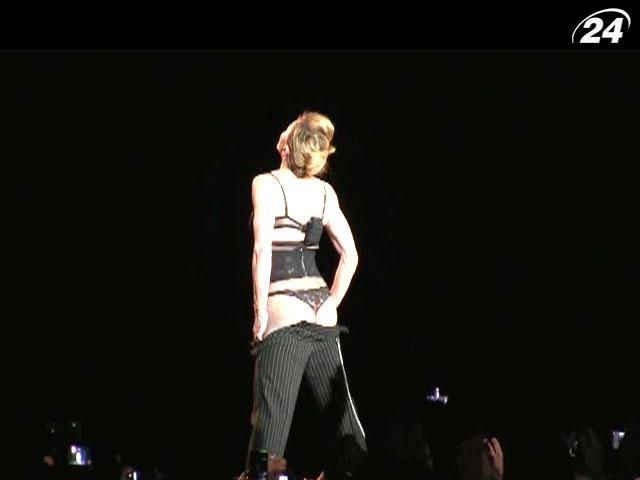 Интернет переполнен отзывами о неудачном шоу Мадонны Интернет переполнен отзывами о неудачном шоу Мадонны