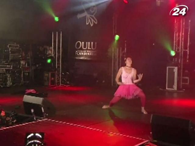 У Фінляндії проходить чемпіонат з гри на уявній гітарі У Фінляндії проходить чемпіонат з гри на уявній гітарі