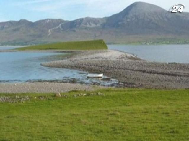 Острів, який належав Джону Леннону, продають за $300 тис Острів, який належав Джону Леннону, продають за $300 тис