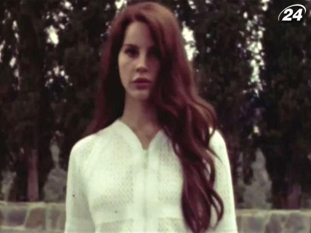 Лана Дель Рей переиздаст альбом "Born to Die" Лана Дель Рей переиздаст альбом "Born to Die"