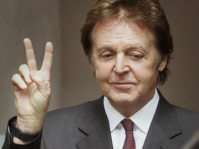 Пол Маккартні мало не розбився на гелікоптері Пол Маккартні мало не розбився на гелікоптері