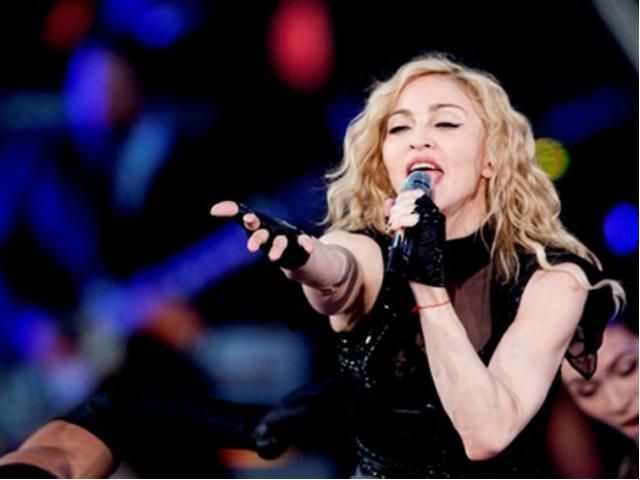 Мадонна вместе с PSY заплясала под "Gangnam Style" (Видео)